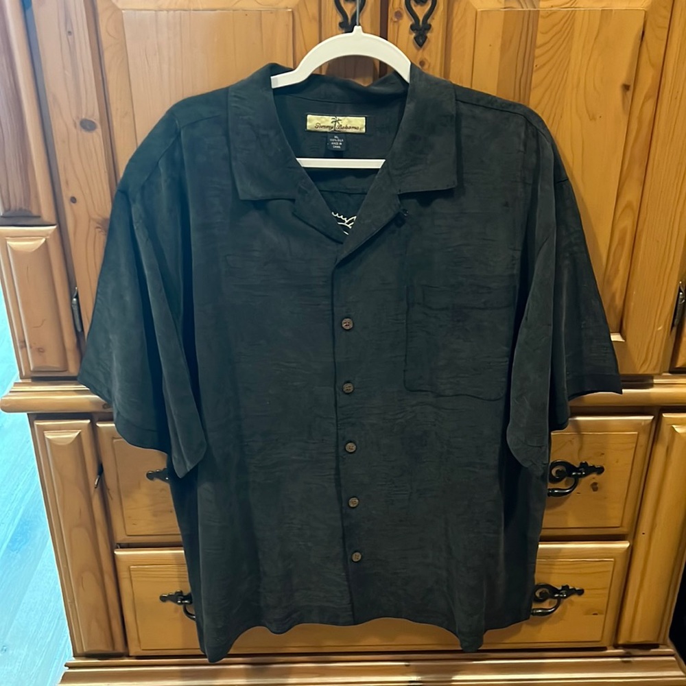 Tommy Bahama Button Up